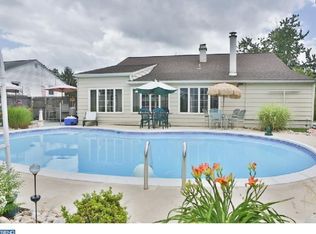 521 Monroe St, Riverside, NJ 08075