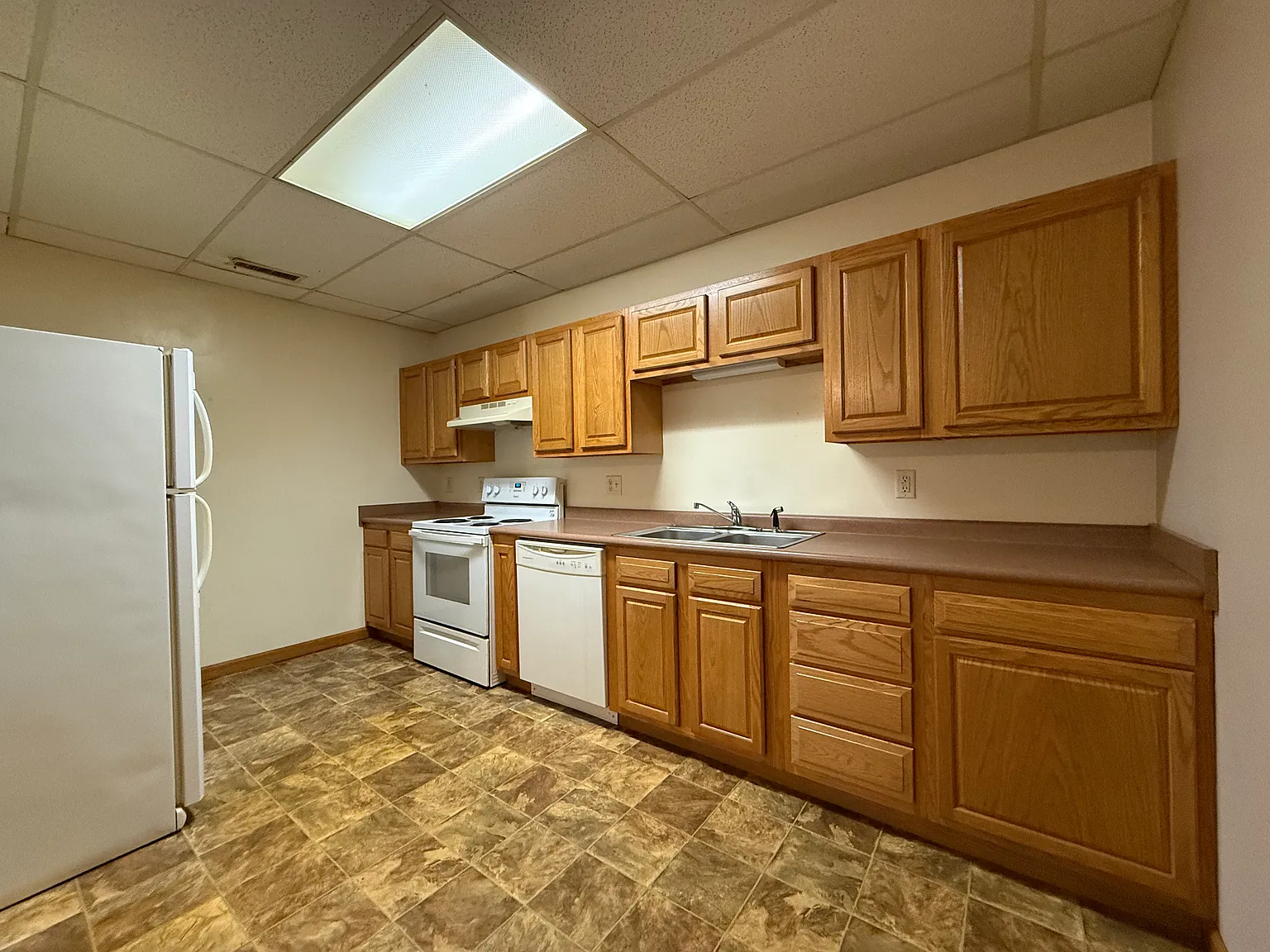 1 bed, 690 sqft, $700 — Photo 3