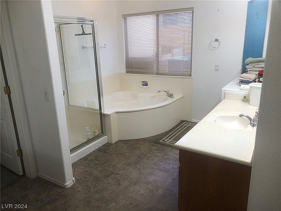 5th image of 7504 Mardean Ct