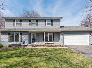 416 Cambridge Ave, Elburn, IL 60119