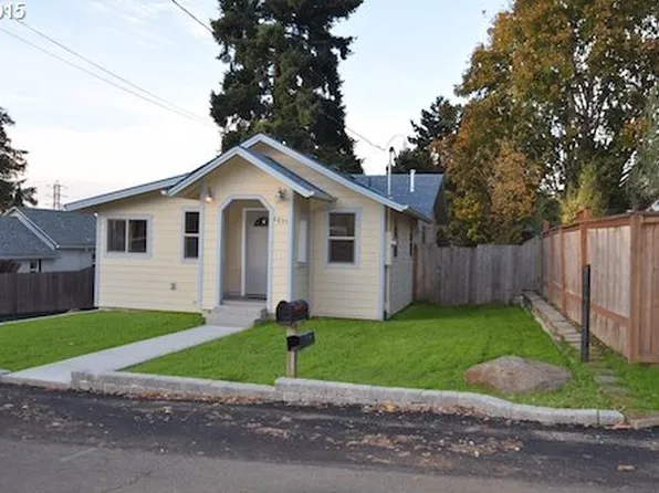 2835 SE Van Water St, Milwaukie, OR 97222