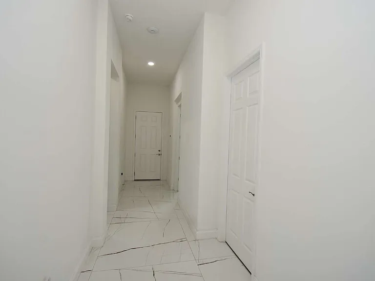 108 Plain View Dr — Photo 3