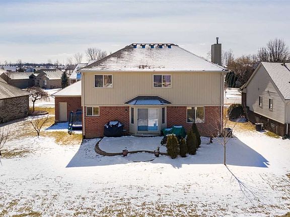 2nd image of 18217 Country Club Dr