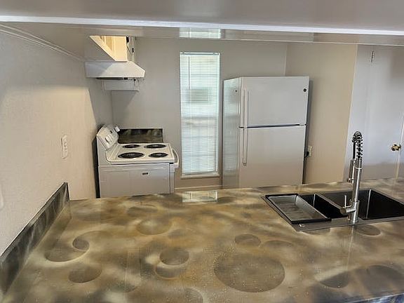 2nd image of 4252 Belle Park Dr