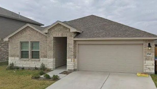 2749 Eltonne Gardens Dr — Photo 1