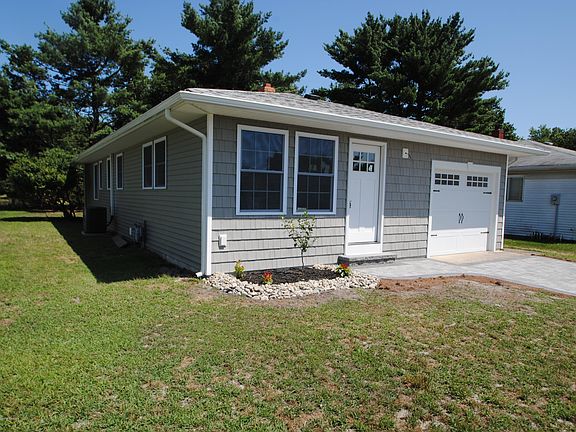 2nd image of 222 Fort De France Ave