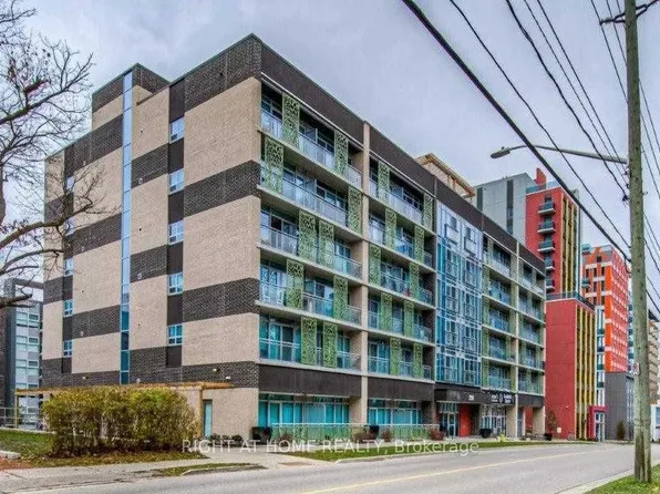 250 Albert St #708, Waterloo, ON N2L 0H5