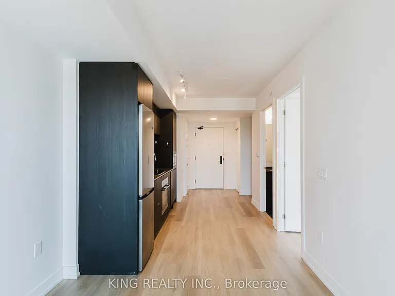 1 Jarvis St #531 — Photo 16