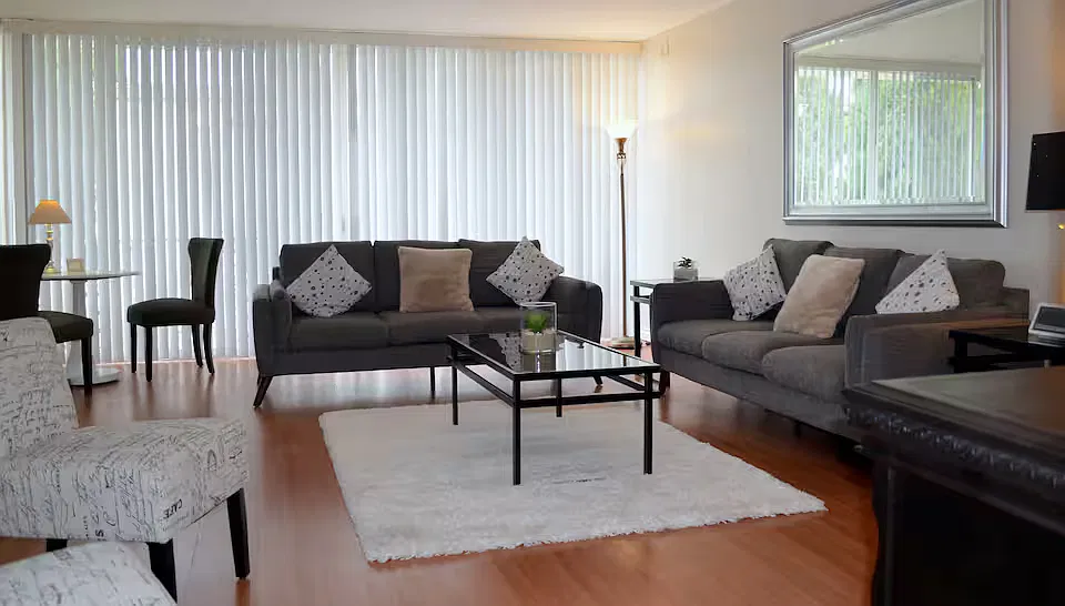 3 bed, 1500 sqft, $7,400 — Photo 2