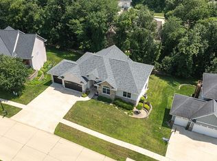 3030 Old Orchard Rd NE, Cedar Rapids, IA 52402