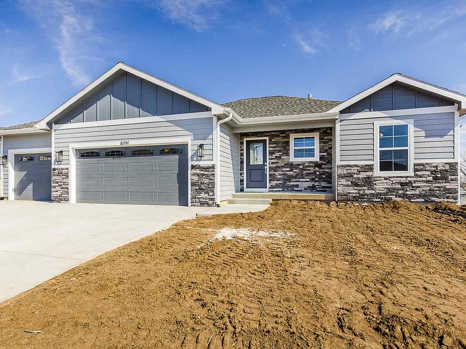 1st image of 8791 N Kelliann Way
