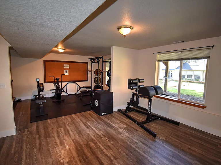 2918 Lohman Ct SE — Photo 20