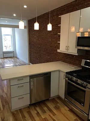 Rented by Elite Team Realty LLC | media 20