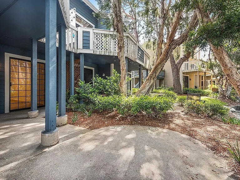 8182 Mainsail Dr #102 — Photo 28
