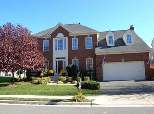 47268 Ox Bow Cir, Sterling, VA 20165