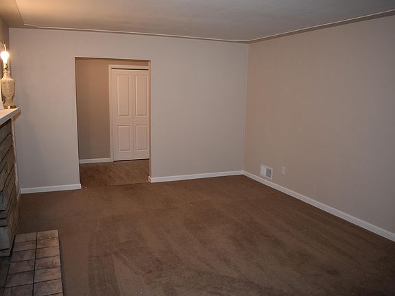 4th image of 1692 W Norton Ave