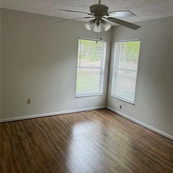 2620 E Newhaven St — Photo 12