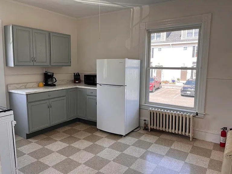 408 S Porter St — Photo 4
