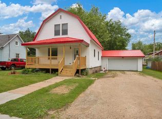 313 N Oxford St, Wautoma, WI 54982