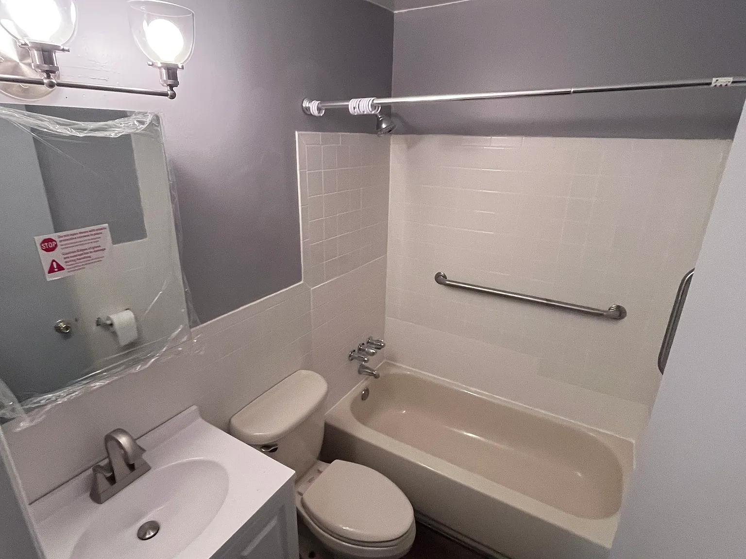 2 bed, 725 sqft, $1,600 — Photo 3
