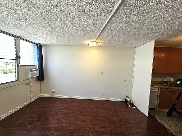1550 Rycroft St #417 — Photo 4