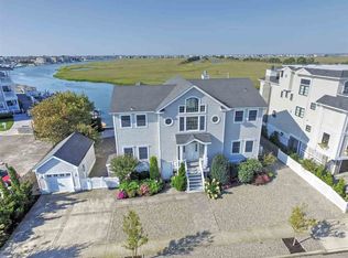 404 7th St, Avalon, NJ 08202