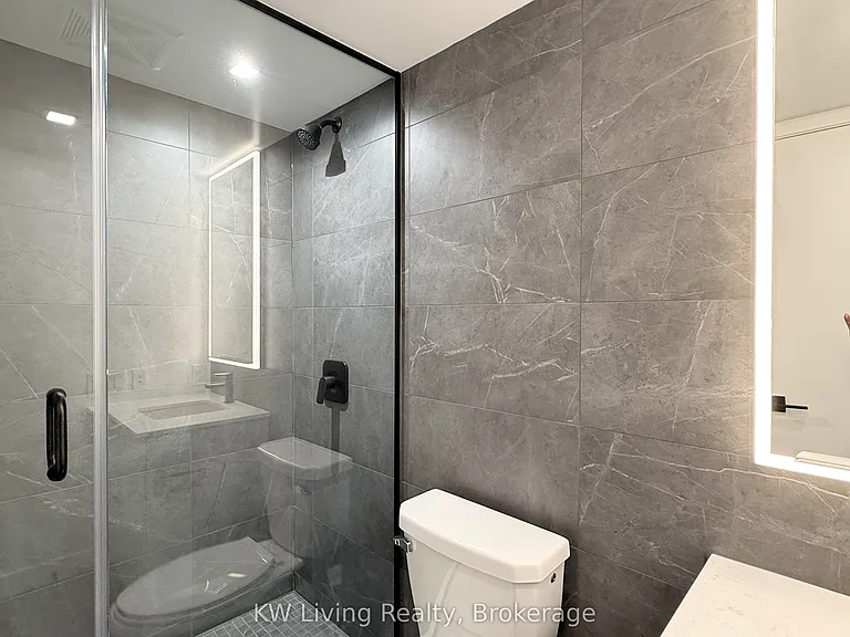 609 Sherbourne St #307 — Photo 16