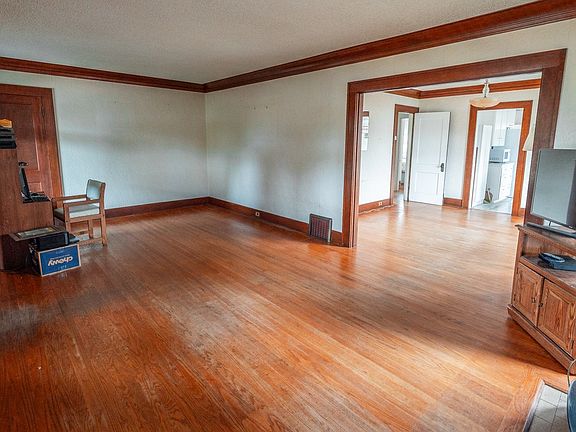 5th image of 11738 N Phinney Avenue N