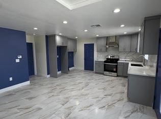 2425 W Orange Ave, Anaheim, CA 92804