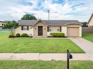 1500 San Ann Dr, Altus, OK 73521