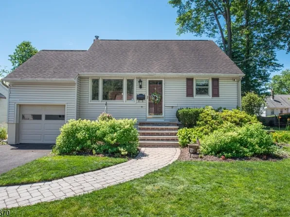 3 Maple Ln, Parsippany-Troy Hills Twp., NJ 07034