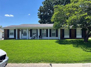 26 Janis Ann Dr, Saint Peters, MO