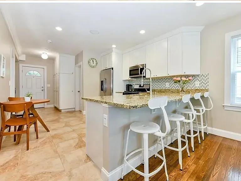 210 Cedar St #1 — Photo 14