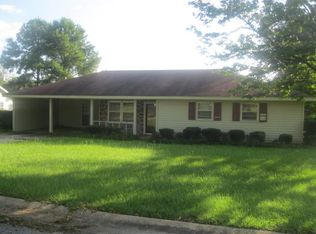 1304 Jeffery Dr, Dublin, GA 31021