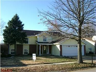4037 Hounds Hill Dr photo 1