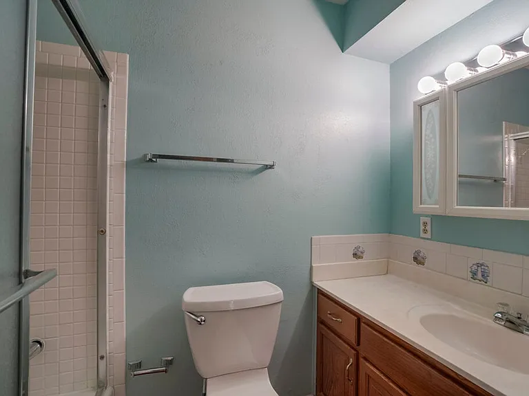 506 E Palm Valley Blvd — Photo 18