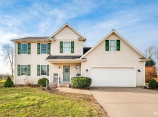 11908 Ridgeview Dr, Plymouth, IN 46563