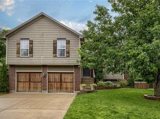 1200 NE Green St, Lees Summit, MO 64086