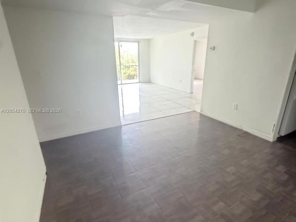 4th image of 12500 NE 15th Ave APT 402