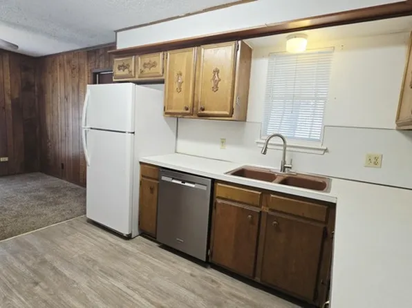 1806 Wrangler Dr, San Antonio, TX 78227