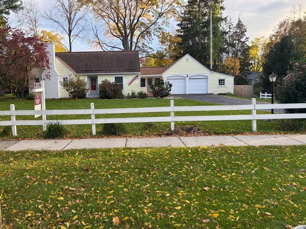 1930 Michigan St NE, Grand Rapids, MI 49503