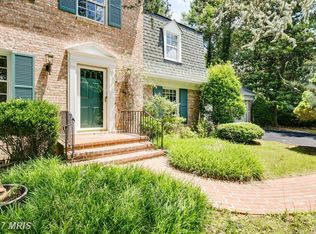 9801 Brookford Rd, Potomac, MD 20854