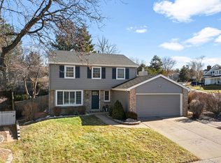 6886 S Locust Ct, Centennial, CO 80112