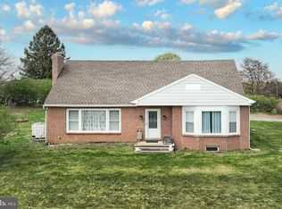 2745 Mount Rose Ave, York, PA 17402