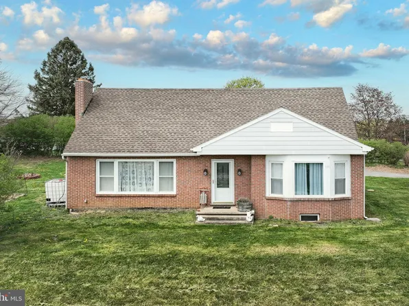 2745 Mount Rose Ave, York, PA 17402