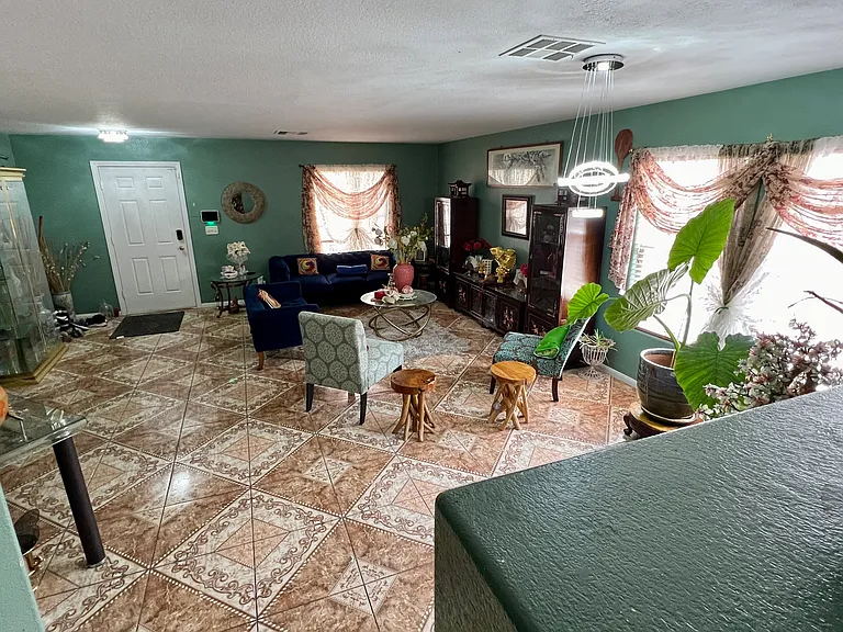4933 Naff Ridge Dr — Photo 13