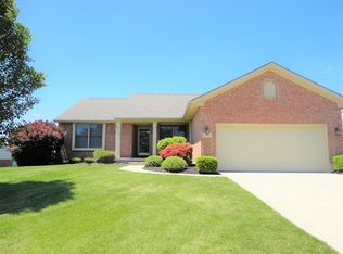 1327 Rosalind Dr, Miamisburg, OH 45342