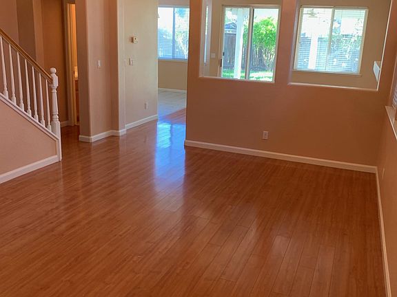 4th image of 2108 Sherington Way