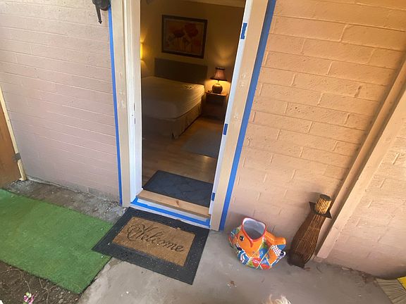 5th image of 2601 W Roveen Ave