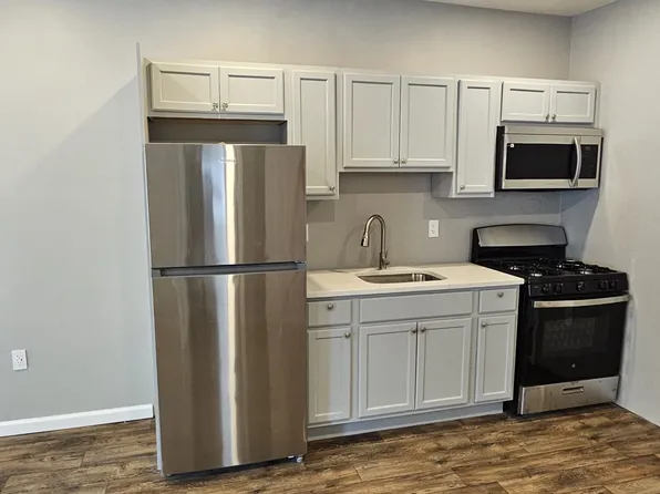 647 Grove St Floor 2, Irvington, NJ 07111